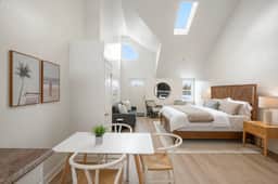 Miramar Penthouse – Coastal Elegance in the Heart of Half Moon Bay