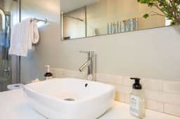 BytheSea Bluff Retreat – Ocean Views & Coastal Trails