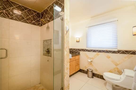 Ocean & Mountain View Home - Walk to Trails, Beach, Family Activities