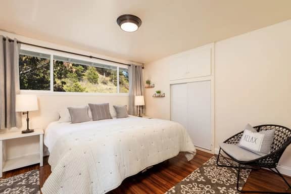 Entire Ocean View Home / beaches, hiking, restaurants, family activities...