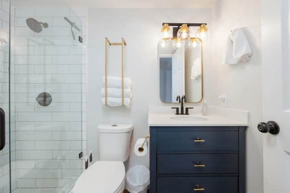 Bright and airy beach vacation spot- perfect for families and ocean views