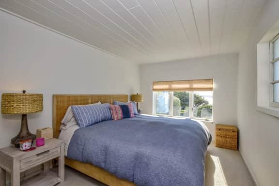 Entire Oceanfront Home – Breathtaking 180° Views Near San Francisco
